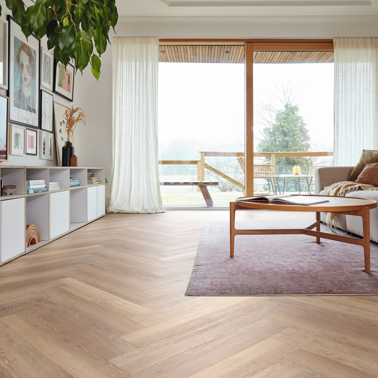 Carpet vs Laminate Flooring: Which Should You Choose?
